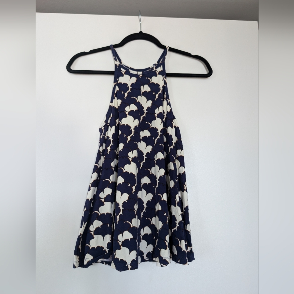 EUC Ava Sky Top